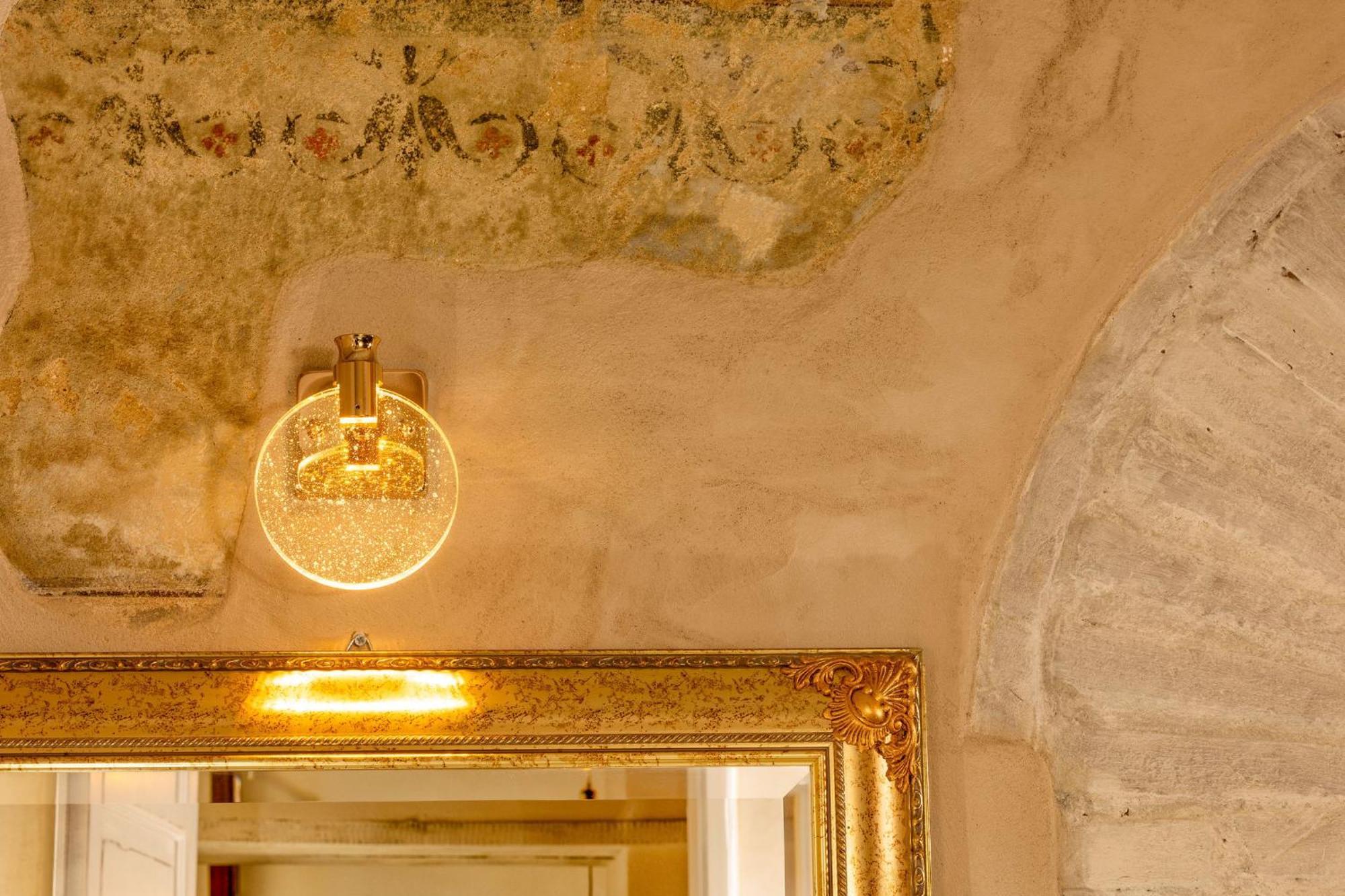 Palazzo Falcinelli Luxury Room In Montepulciano Center With Air Conditioning And Elevator エクステリア 写真