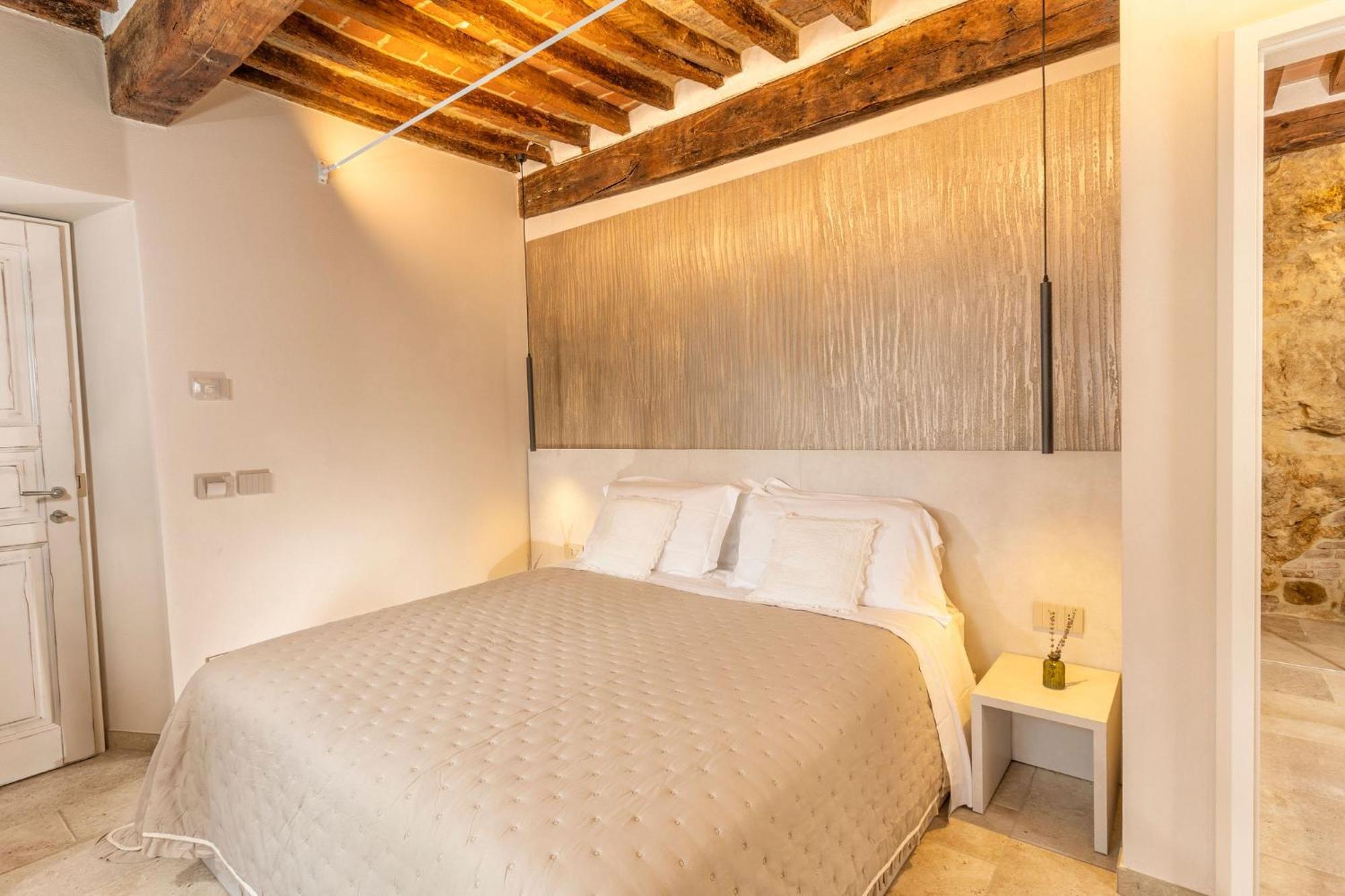 Palazzo Falcinelli Luxury Room In Montepulciano Center With Air Conditioning And Elevator エクステリア 写真